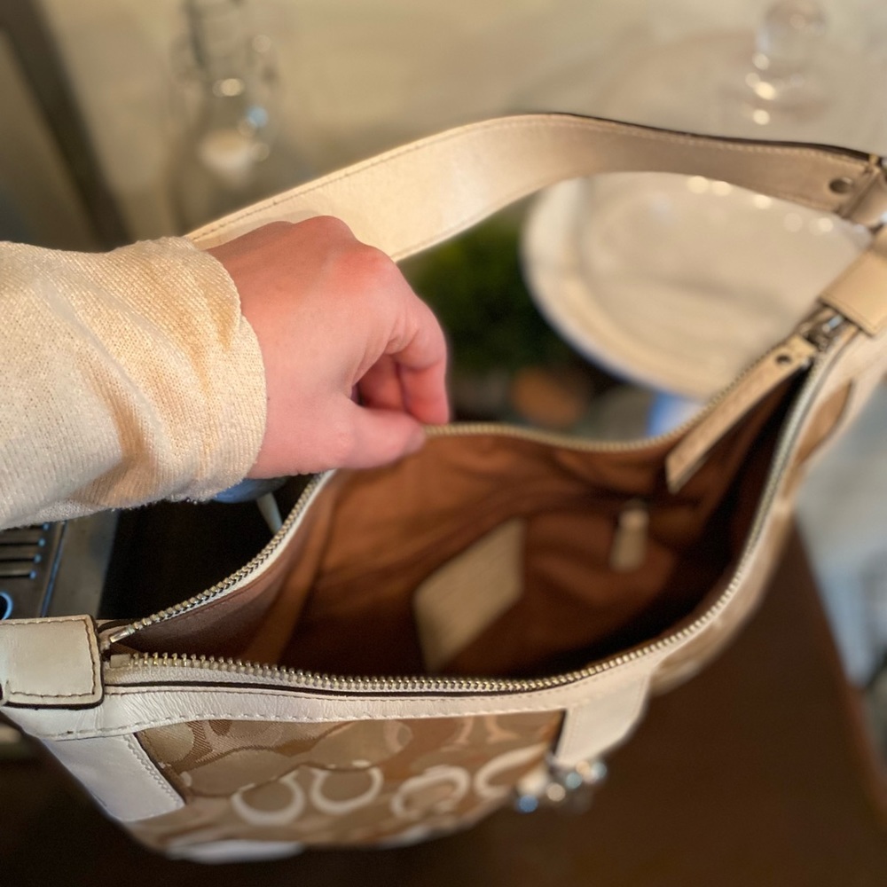 Coach shoulder bag - Picture 3 of 6